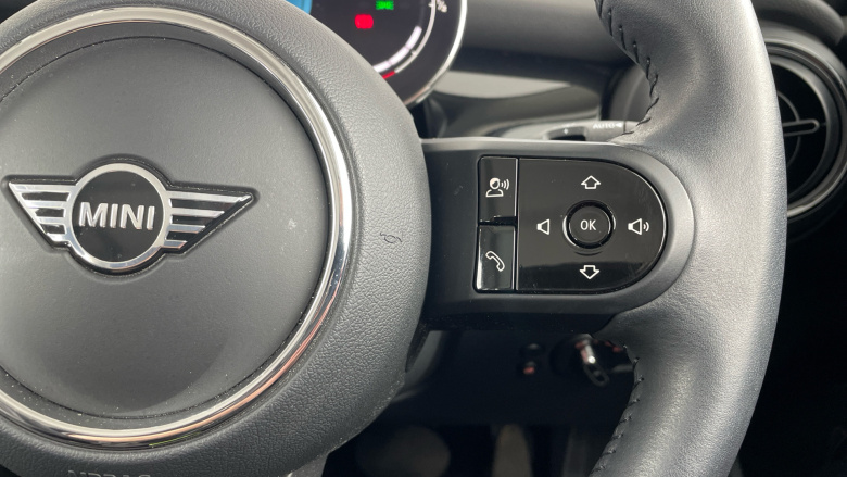 MINI Hatchback 1.5 Cooper Classic Premium 3dr Auto Petrol Hatchback